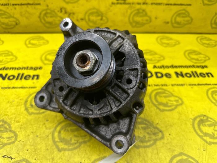 Używane Pradnica Volvo V40 (VW) 1.8 16V Cena € 50,00 Procedura marży oferowane przez autodemontage denollen