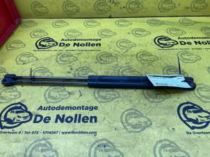 Used Set of tailgate gas struts BMW Mini One/Cooper (R50) 1.6 16V Cooper Price € 30,00 Margin scheme offered by de Nollen autorecycling