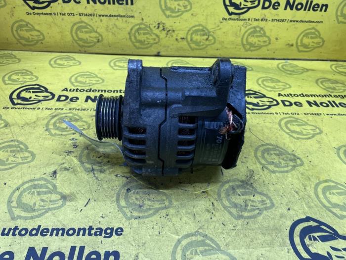 Begagnade Dynamo Ford Ka I 1.3i (96 EEC) Van Pris € 40,00 Marginaltabell erbjuds av autodemontage denollen