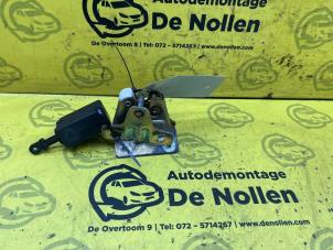 Used Tailgate lock mechanism Peugeot 205 II (20A/C) Price € 25,00 Margin scheme offered by de Nollen autorecycling
