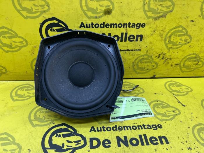 Używane Glosnik BMW Z4 Roadster (E89) sDrive 23i 2.5 24V Cena € 40,00 Procedura marży oferowane przez autodemontage denollen