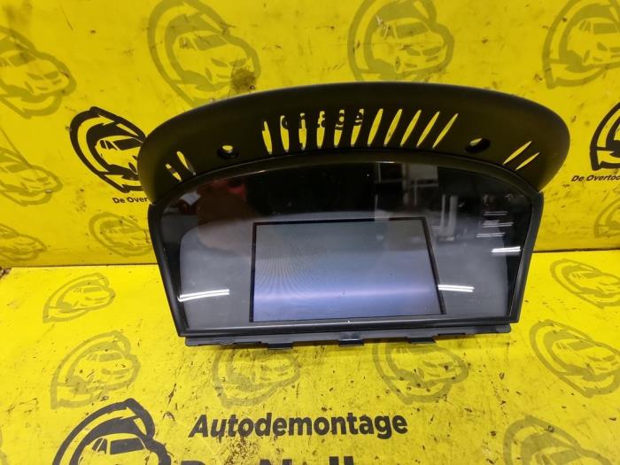 Begagnade Innerdisplay BMW 3 serie Touring (E91) 318i 16V Pris € 100,00 Marginaltabell erbjuds av autodemontage denollen