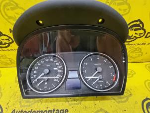 Used Odometer KM BMW 3 serie Touring (E91) 318i 16V Price € 275,00 Margin scheme offered by de Nollen autorecycling