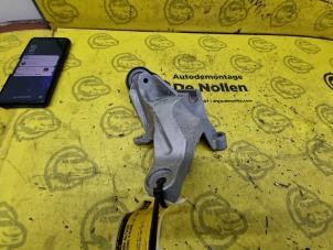Used Belt tensioner multi Mercedes A (177.0) 1.3 A-200 Turbo 16V Price € 35,00 Margin scheme offered by de Nollen autorecycling