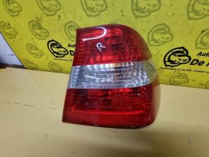 Used Taillight, right BMW 3 serie (E46/4) 316i 16V Price € 35,00 Margin scheme offered by de Nollen autorecycling