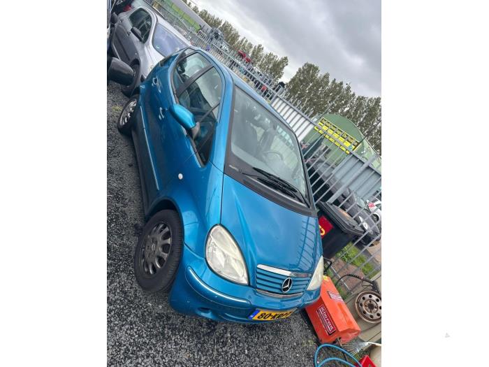 Używane Maska Mercedes A (W168) 1.7 A-170 CDI 16V Cena € 95,00 Procedura marży oferowane przez autodemontage denollen