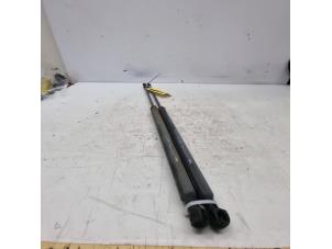 Used Set of gas struts for boot Peugeot 207/207+ (WA/WC/WM) 1.4 Price € 20,00 Margin scheme offered by de Nollen autorecycling