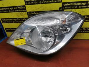Used Headlight, left Mercedes Sprinter 3t (906.11/906.21) 210 CDI 16V Price on request offered by de Nollen autorecycling