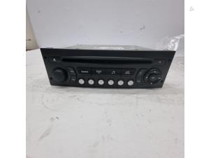 Used Radio CD player Peugeot Partner (GC/GF/GG/GJ/GK) 1.6 HDI, BlueHDI 75 Price € 121,00 Inclusive VAT offered by de Nollen autorecycling