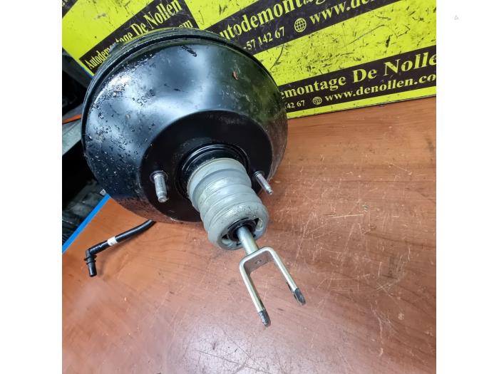Usagé Servo frein BMW 1 serie (F21) 116i 1.5 TwinPower 12V Prix € 100,00 Règlement à la marge proposé par autodemontage denollen