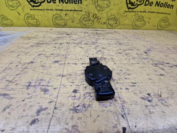 Begagnade Regnsensor BMW 1 serie (F21) 116i 1.5 TwinPower 12V Pris € 15,00 Marginaltabell erbjuds av autodemontage denollen