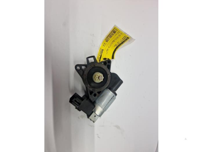 Usados Motor de ventanilla de puerta Mazda 6 Sportbreak (GY19/89) 1.8i 16V Precio € 50,00 Norma de margen ofrecido por autodemontage denollen