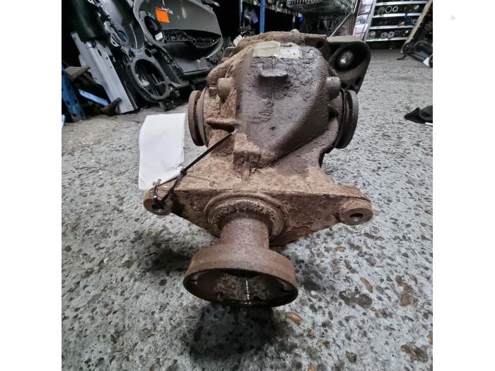 Rear differential from a BMW 5 serie (E60) 520i 24V 2004
