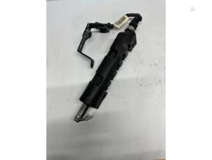 Used Fuel injector nozzle Opel Insignia 1.6 CDTI 16V Price € 50,00 Margin scheme offered by de Nollen autorecycling