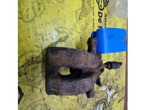 Used Rear brake calliper, left BMW B3 (E90) Price € 50,00 Margin scheme offered by de Nollen autorecycling