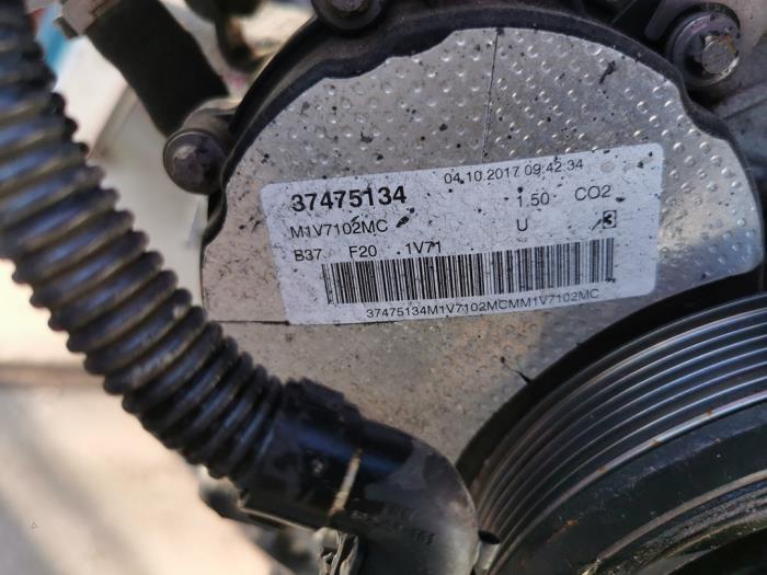 Engine from a BMW 1 serie (F20) 116d 1.5 12V TwinPower 2017