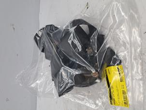 Used Front seatbelt, left Mercedes Vito (638.1/2) 2.3 108D Price € 50,00 Margin scheme offered by de Nollen autorecycling
