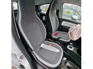 Used Set of upholstery (complete) Renault Twingo III (AH) ZE R80 Price € 450,00 Margin scheme offered by de Nollen autorecycling