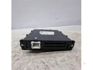 Usados Módulo de control de la batería Renault Zoé (AG) R135 Precio € 100,00 Norma de margen ofrecido por de Nollen autorecycling