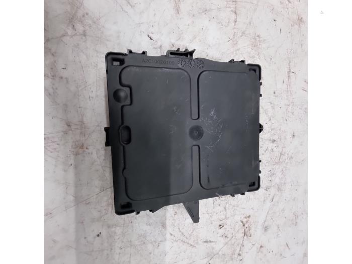 Używane Sterownik Body Control Renault Zoé (AG) R135 Cena € 85,00 Procedura marży oferowane przez autodemontage denollen