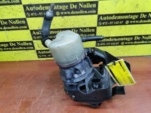 Used Power steering pump Ford S-Max (GBW) 2.0 TDCi 16V 140 Price € 75,00 Margin scheme offered by de Nollen autorecycling