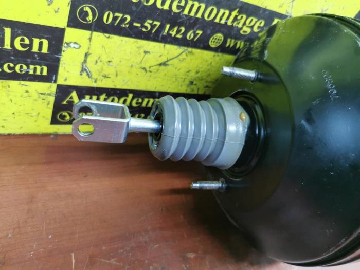 Usados Servofreno BMW 1 serie (F20) 116d 1.5 12V TwinPower Precio € 65,00 Norma de margen ofrecido por autodemontage denollen