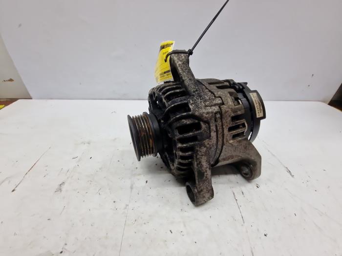 Begagnade Dynamo Fiat Multipla (186) 1.6 16V 100 SX,ELX Pris € 50,00 Marginaltabell erbjuds av autodemontage denollen