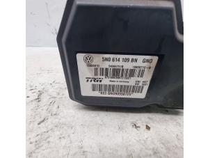 Used ABS pump Volkswagen Tiguan (5N1/2) 2.0 TDI 16V Blue Motion Price € 249,00 Margin scheme offered by de Nollen autorecycling