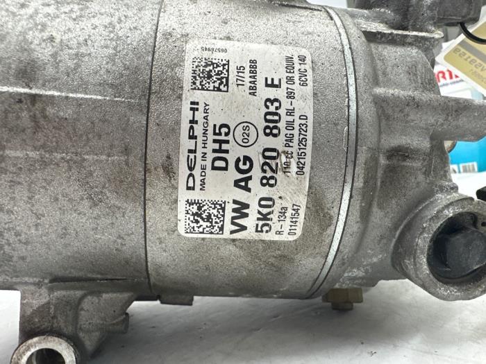Air conditioning pump from a Seat Altea XL (5P5) 2.0 TDI 16V 2015