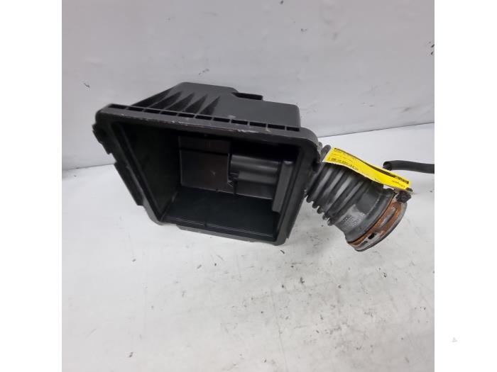 Air box from a Mazda CX-3 2.0 SkyActiv-G 120 2017