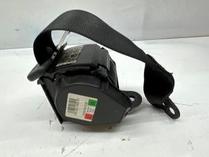 Used Rear seatbelt, right BMW 1 serie (F20) 116i 1.5 12V Price € 19,00 Margin scheme offered by de Nollen autorecycling