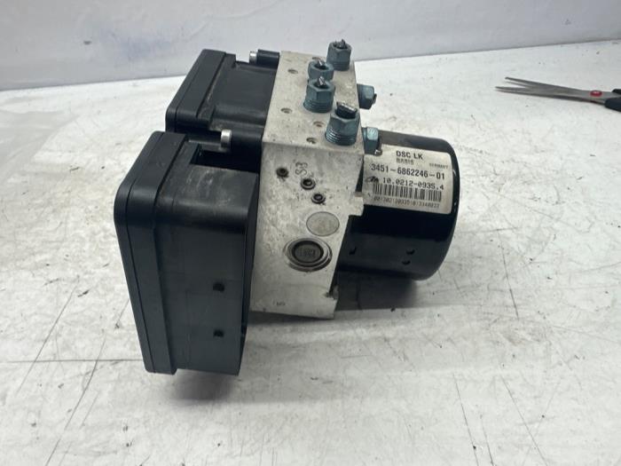 Begagnade ABS-pump BMW 1 serie (F21) 116i 1.6 16V Pris € 85,91 Inklusive moms erbjuds av autodemontage denollen