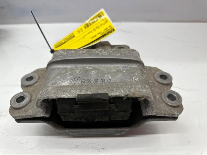 Used Engine mount Volkswagen Golf V (1K1) 1.4 FSI 16V Price € 30,00 Margin scheme offered by autodemontage denollen