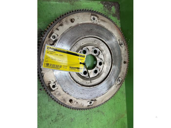 Used Flywheel Volkswagen Golf V (1K1) 1.4 FSI 16V Price € 75,00 Margin scheme offered by autodemontage denollen