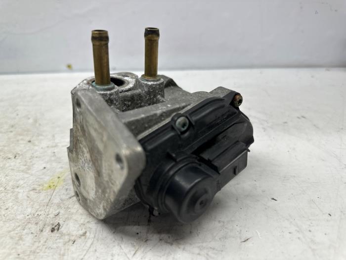 EGR valve from a Volkswagen Golf V (1K1) 1.4 FSI 16V 2004