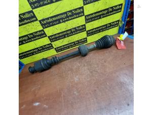 Used Front drive shaft, right Renault Clio II (BB/CB) 1.2 16V Price € 40,00 Margin scheme offered by de Nollen autorecycling