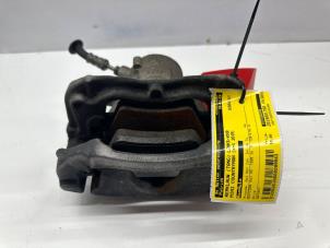 Used Front brake calliper, left Mini Countryman (F60) 2.0 Cooper D Price € 60,50 Inclusive VAT offered by de Nollen autorecycling