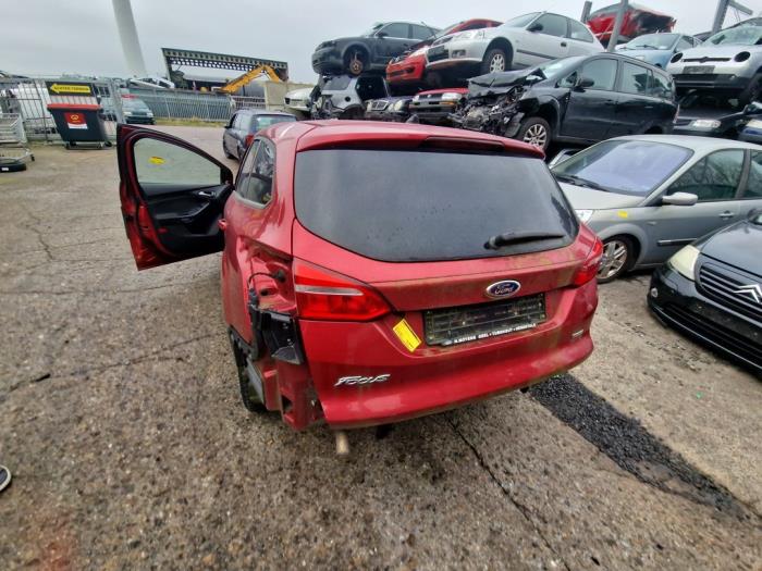 Używane Tylna klapa Ford Focus 3 Wagon 1.0 Ti-VCT EcoBoost 12V 100 Cena € 325,00 Procedura marży oferowane przez autodemontage denollen