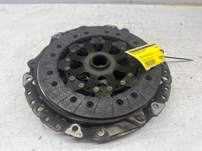 Gebrauchte Kupplungsset (komplett) BMW 1 serie (F20) 116i 1.6 16V Preis auf Anfrage angeboten von autodemontage denollen