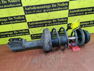 Used Front shock absorber rod, right Renault Clio II (BB/CB) 1.4 16V Price € 29,99 Margin scheme offered by de Nollen autorecycling