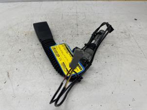 Usagé Attache ceinture avant droite Mini Mini (R56) 1.6 Cooper D 16V Prix € 40,00 Règlement à la marge proposé par de Nollen autorecycling