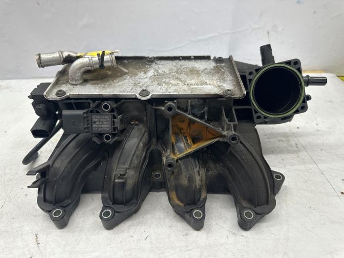 Begagnade Insugsrör Audi A1 (8X1/8XK) 1.2 TFSI Pris € 75,00 Marginaltabell erbjuds av autodemontage denollen