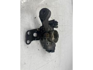 Used Throttle body Renault Clio II (BB/CB) 1.2 Price on request offered by de Nollen autorecycling