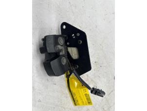 Used Tailgate lock mechanism Fiat Panda (169) 1.2 Fire Price € 30,00 Margin scheme offered by de Nollen autorecycling