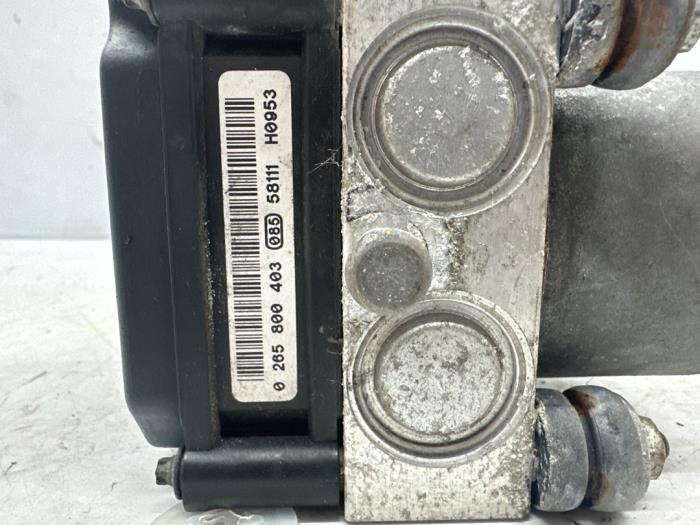 ABS pump from a Mitsubishi Colt (Z2/Z3) 1.1 12V 2005