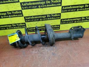 Used Front shock absorber rod, right Renault Clio II (BB/CB) 1.4 16V Si Price € 40,00 Margin scheme offered by de Nollen autorecycling
