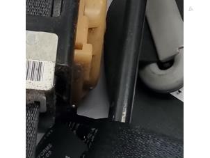 Usados Cinturón de seguridad izquierda delante Nissan Almera (N16) 1.5 16V Precio € 40,00 Norma de margen ofrecido por de Nollen autorecycling