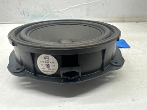 Used Speaker set Seat Leon SC (5FC) 2.0 TDI FR 16V Price € 15,00 Margin scheme offered by de Nollen autorecycling