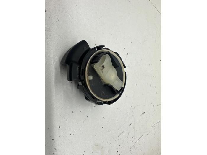 Begagnade Airbagsensor Seat Leon SC (5FC) 2.0 TDI FR 16V Pris € 19,00 Marginaltabell erbjuds av autodemontage denollen