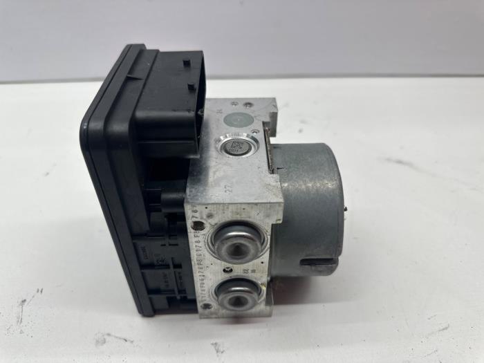 Begagnade ABS-pump BMW 1 serie (F20) 116i 1.5 12V Pris € 166,00 Marginaltabell erbjuds av autodemontage denollen
